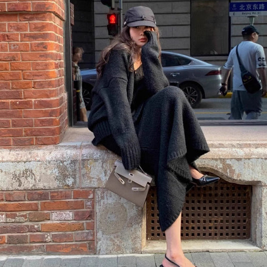 Noémie Luxury Knitted Sweater Skirt Set