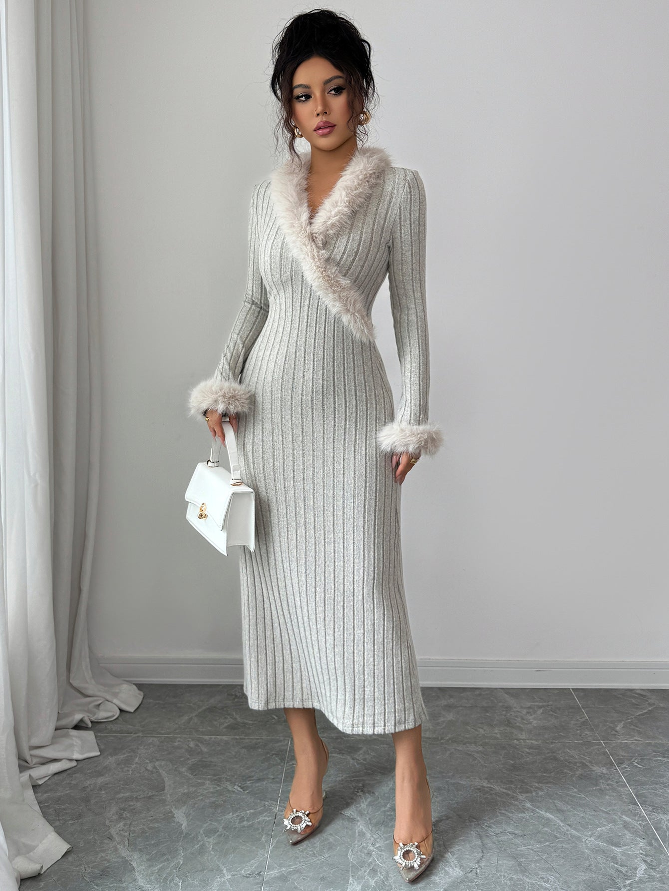 Robe Amélie -Élégance Unie à Manches Longues