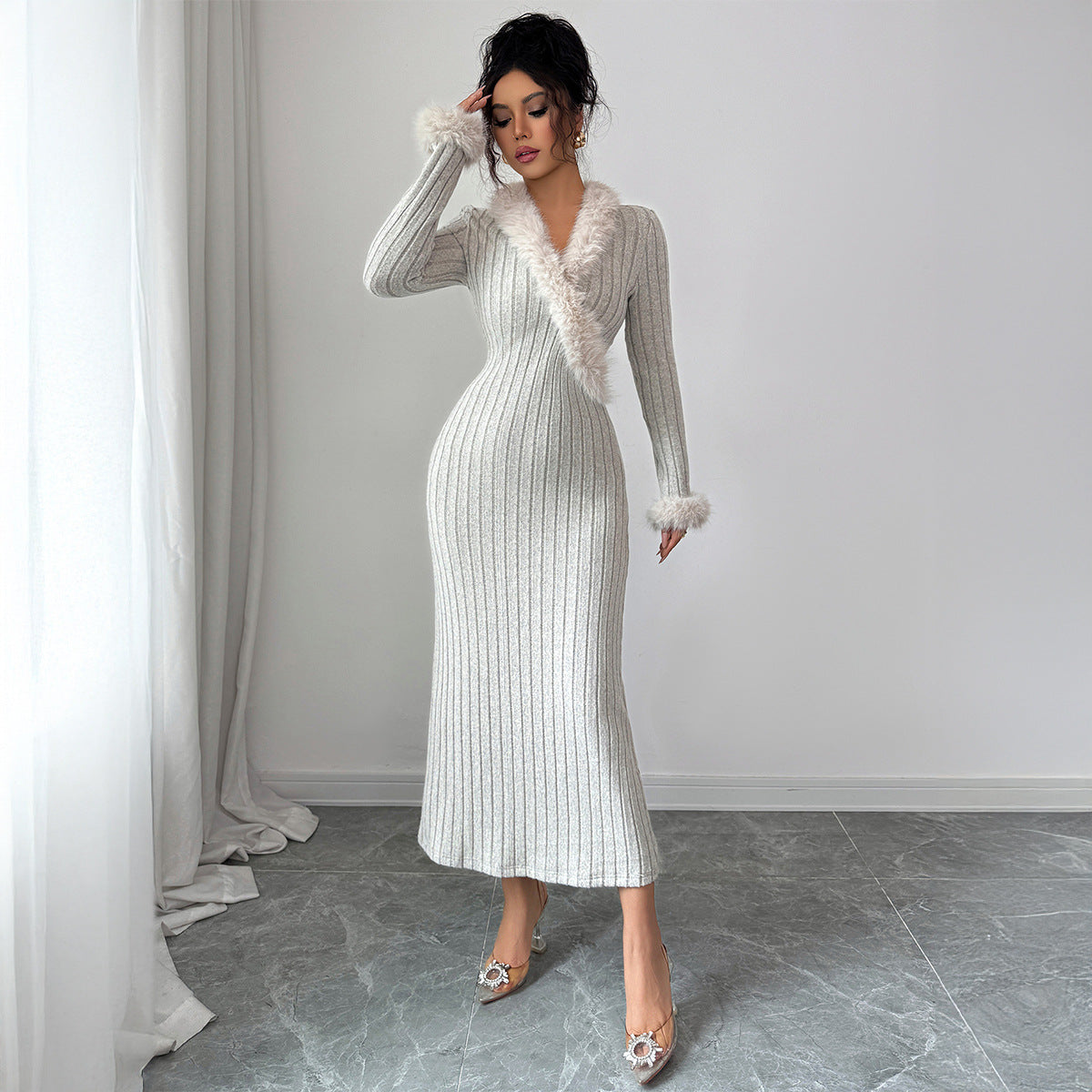 Robe Amélie -Élégance Unie à Manches Longues